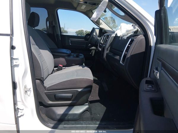 2024 RAM 1500 CLASSIC SLT  4X2 6'4 BOX