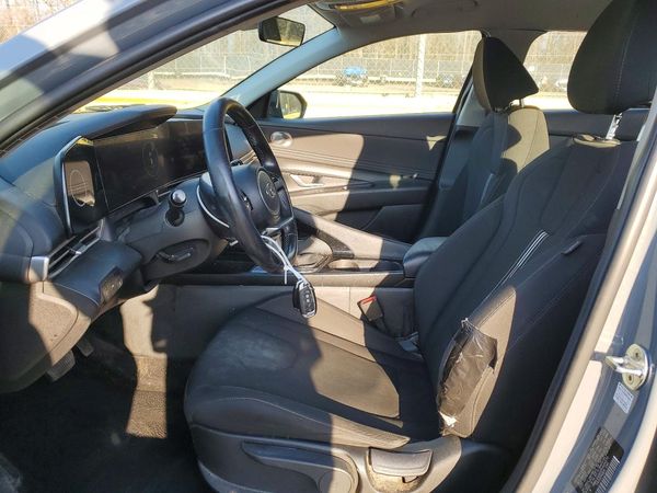 2023 HYUNDAI ELANTRA