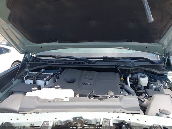 2025 TOYOTA TUNDRA PLATINUM