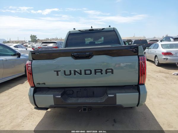 2025 TOYOTA TUNDRA PLATINUM