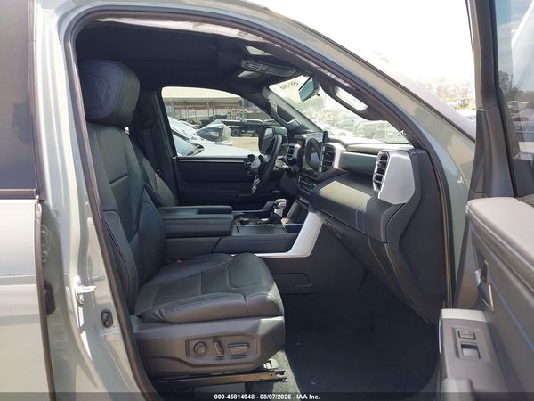 2025 TOYOTA TUNDRA PLATINUM