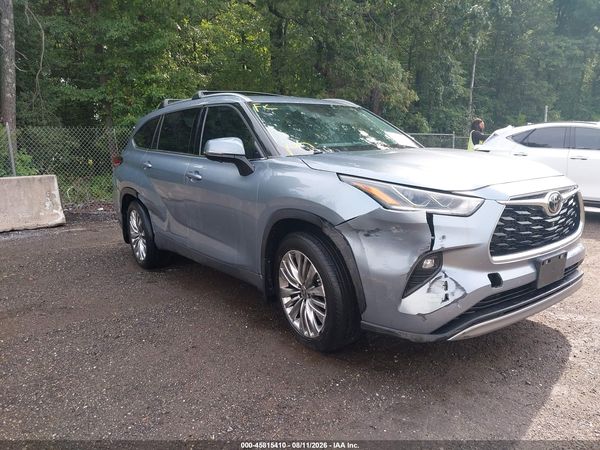 2023 TOYOTA HIGHLANDER PLATINUM