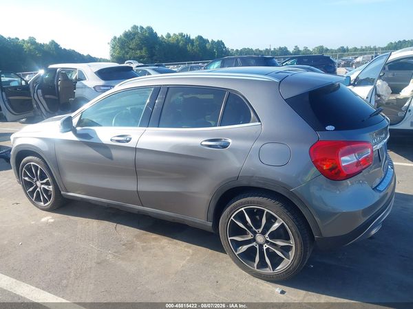 2016 MERCEDES-BENZ GLA 250