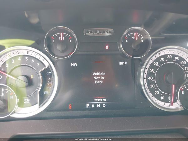 2017 RAM 1500 LARAMIE  4X4 5'7 BOX