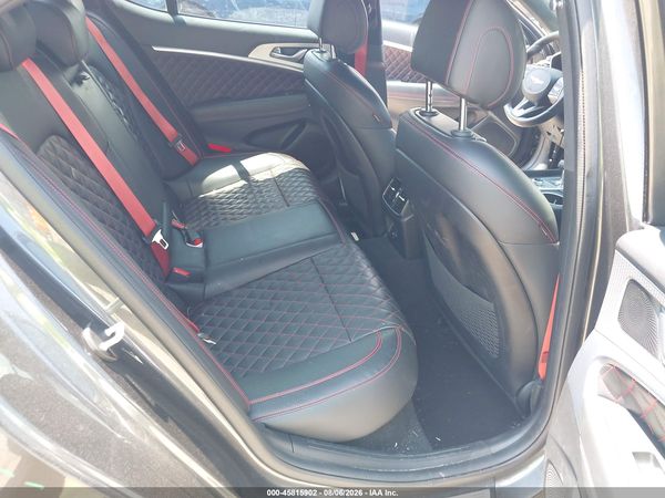 2022 GENESIS G70 3.3T RWD