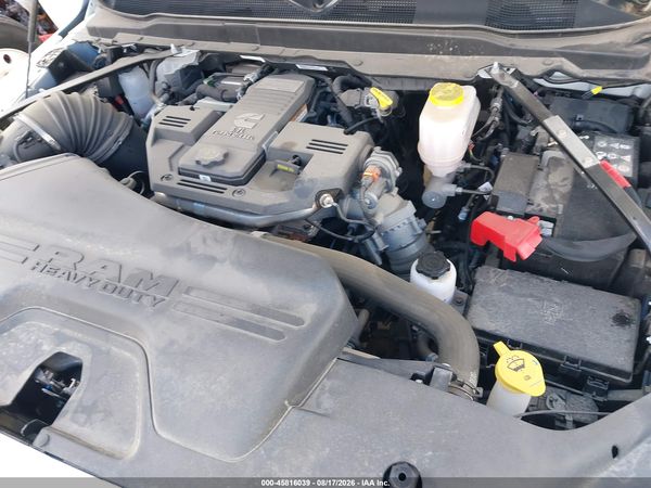 2024 RAM 5500 CHASSIS TRADESMAN/SLT