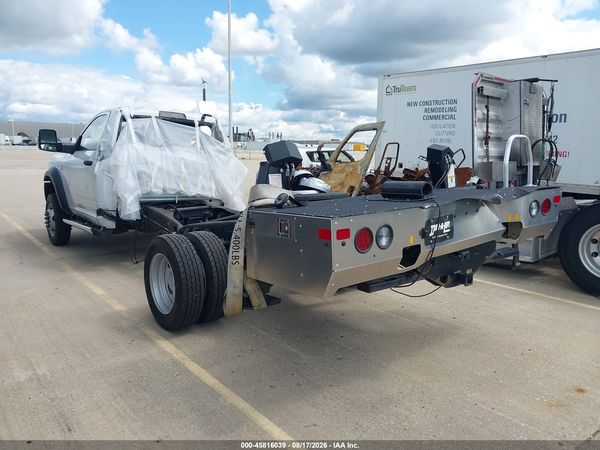 2024 RAM 5500 CHASSIS TRADESMAN/SLT