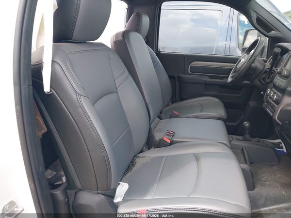 2024 RAM 5500 CHASSIS TRADESMAN/SLT
