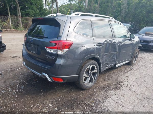 2023 SUBARU FORESTER — I4