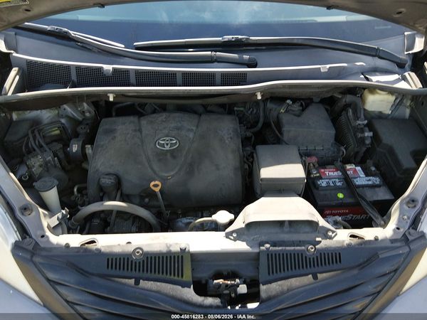 2017 TOYOTA SIENNA L 7 PASSENGER