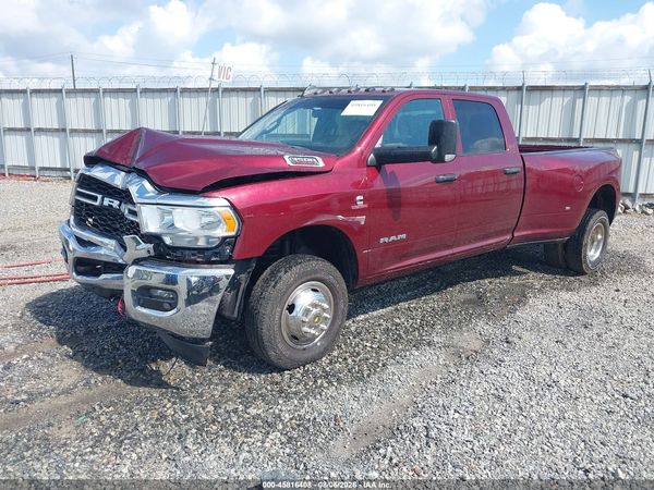 2021 RAM 3500 TRADESMAN  4X4 8' BOX