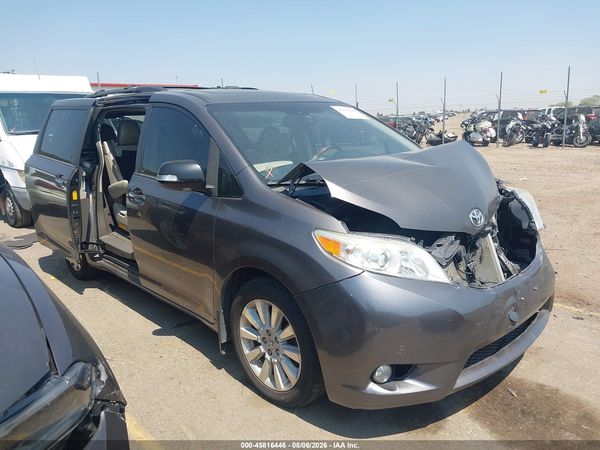 2013 TOYOTA SIENNA LIMITED 7 PASSENGER — I116