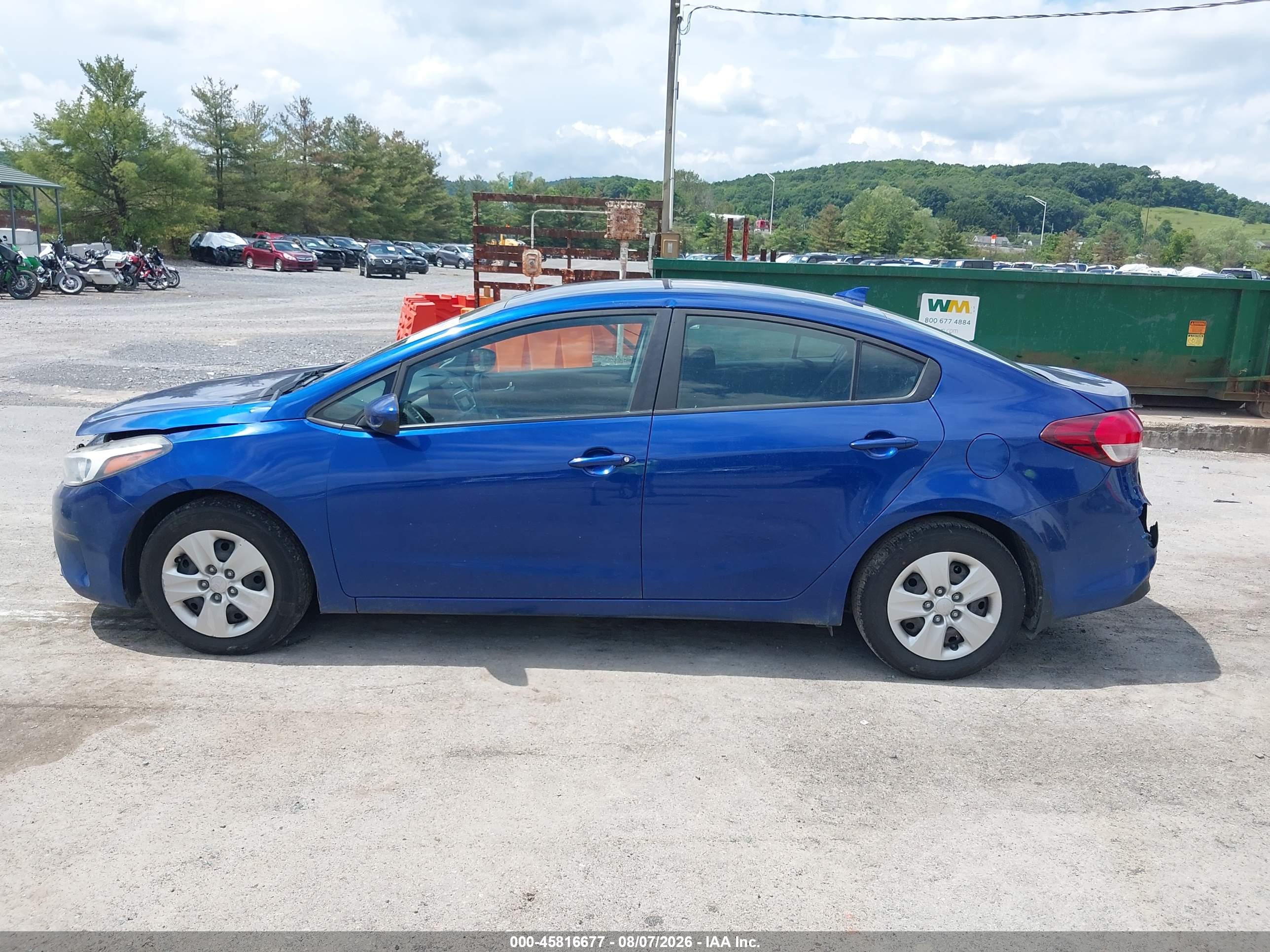 2017 KIA FORTE LX