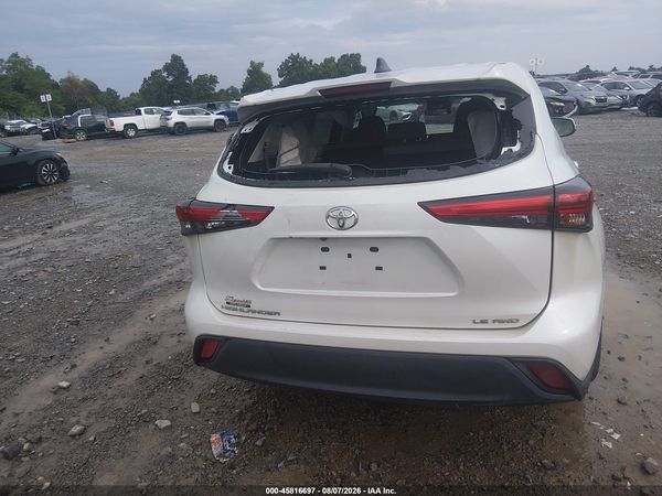 2022 TOYOTA HIGHLANDER LE