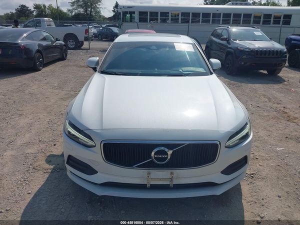 2018 VOLVO S90 T5 MOMENTUM