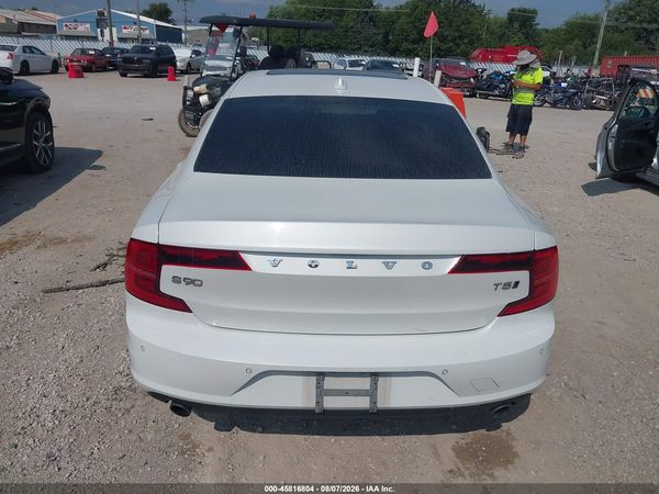 2018 VOLVO S90 T5 MOMENTUM