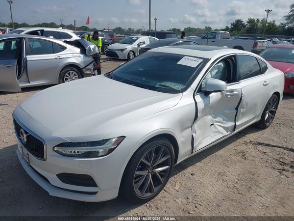 2018 VOLVO S90 T5 MOMENTUM
