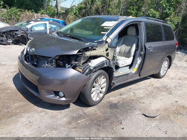2012 TOYOTA SIENNA XLE 7 PASSENGER — I2