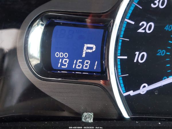 2012 TOYOTA SIENNA XLE 7 PASSENGER — I118