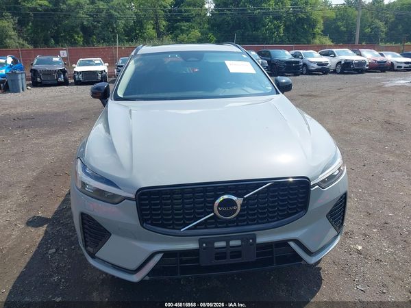 2024 VOLVO XC60 B5 CORE DARK THEME