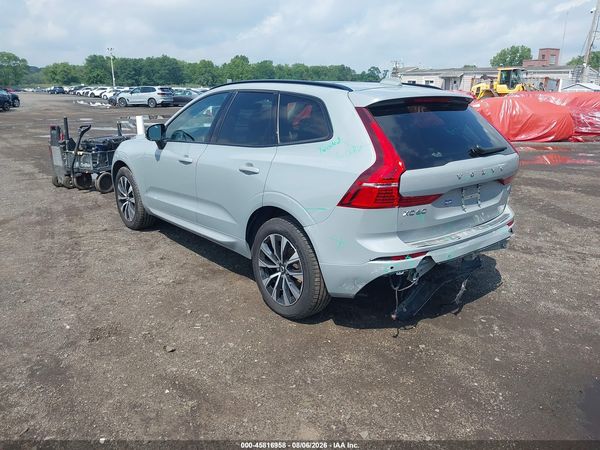 2024 VOLVO XC60 B5 CORE DARK THEME