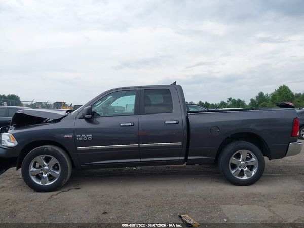 2017 RAM 1500 BIG HORN  4X4 6'4 BOX