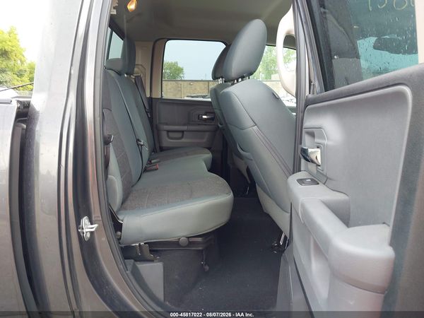 2017 RAM 1500 BIG HORN  4X4 6'4 BOX