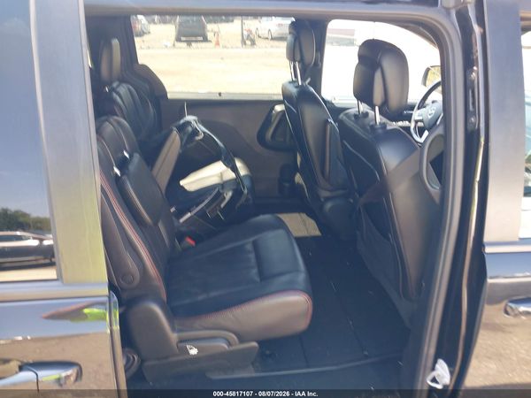 2019 DODGE GRAND CARAVAN GT — I8