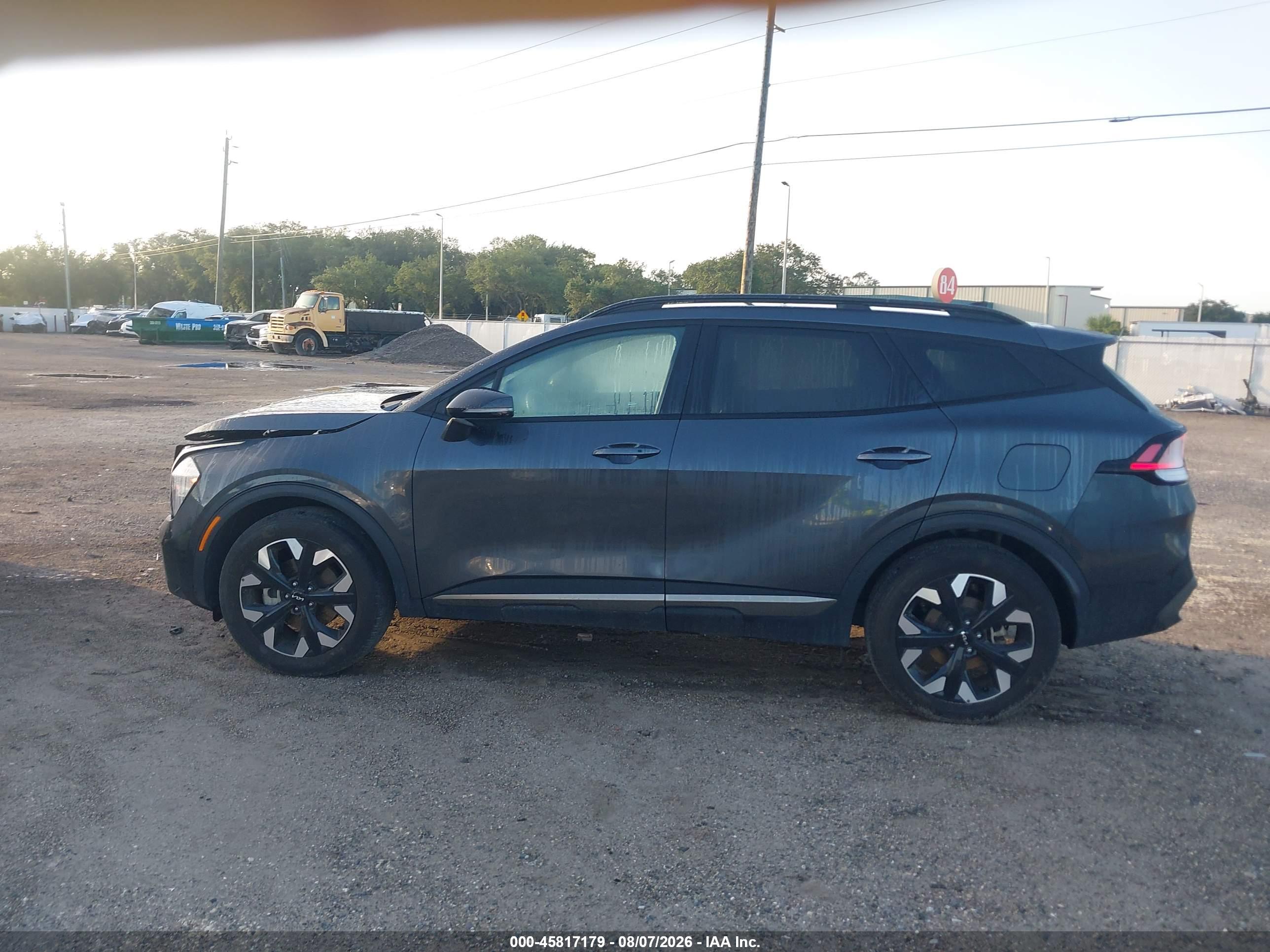 2023 KIA SPORTAGE X-LINE