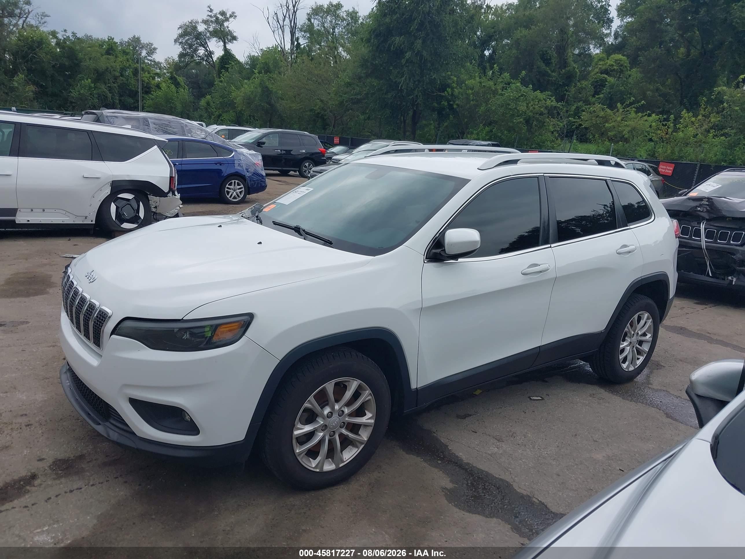 2019 JEEP CHEROKEE LATITUDE FWD