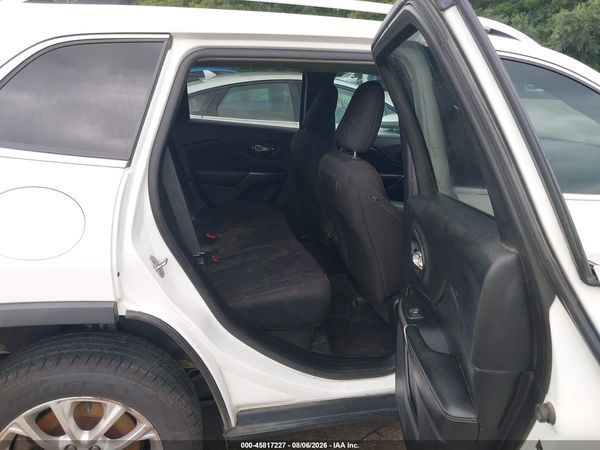 2019 JEEP CHEROKEE LATITUDE FWD