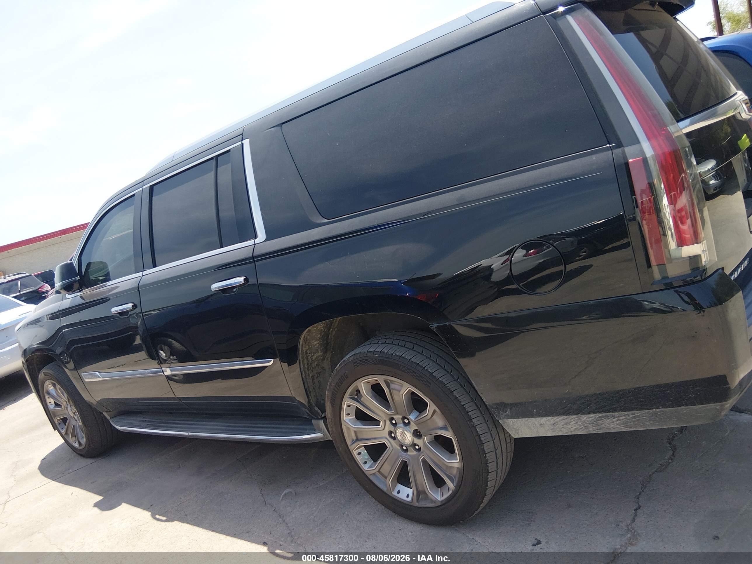 2016 CADILLAC ESCALADE ESV LUXURY COLLECTION