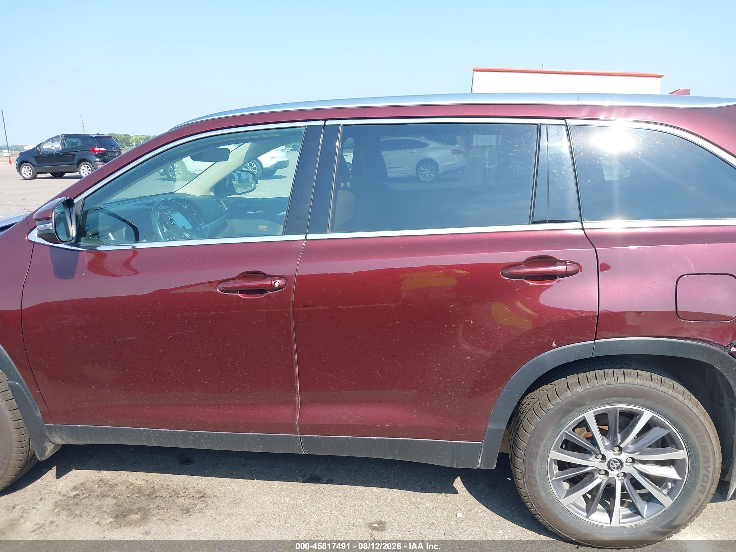 2019 TOYOTA HIGHLANDER XLE
