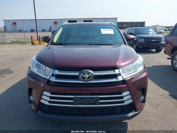 2019 TOYOTA HIGHLANDER XLE