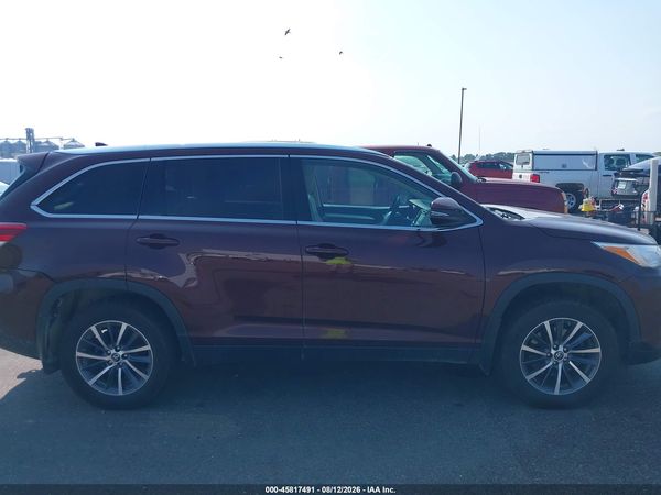 2019 TOYOTA HIGHLANDER XLE