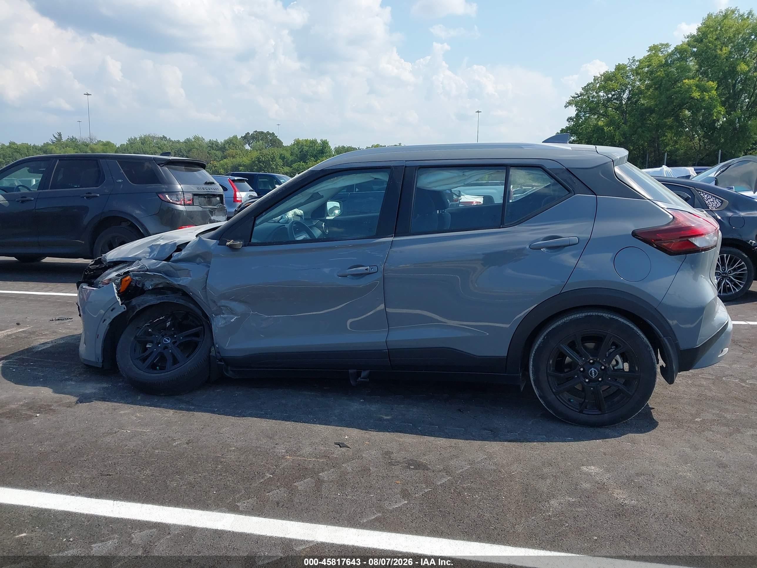 2023 NISSAN KICKS SV XTRONIC CVT