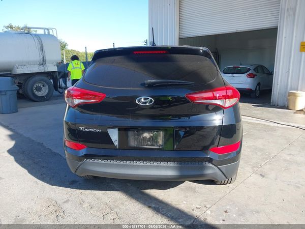 2018 HYUNDAI TUCSON SE