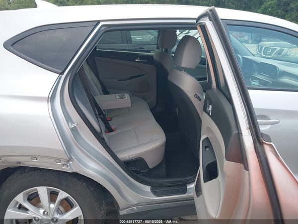 2021 HYUNDAI TUCSON SE