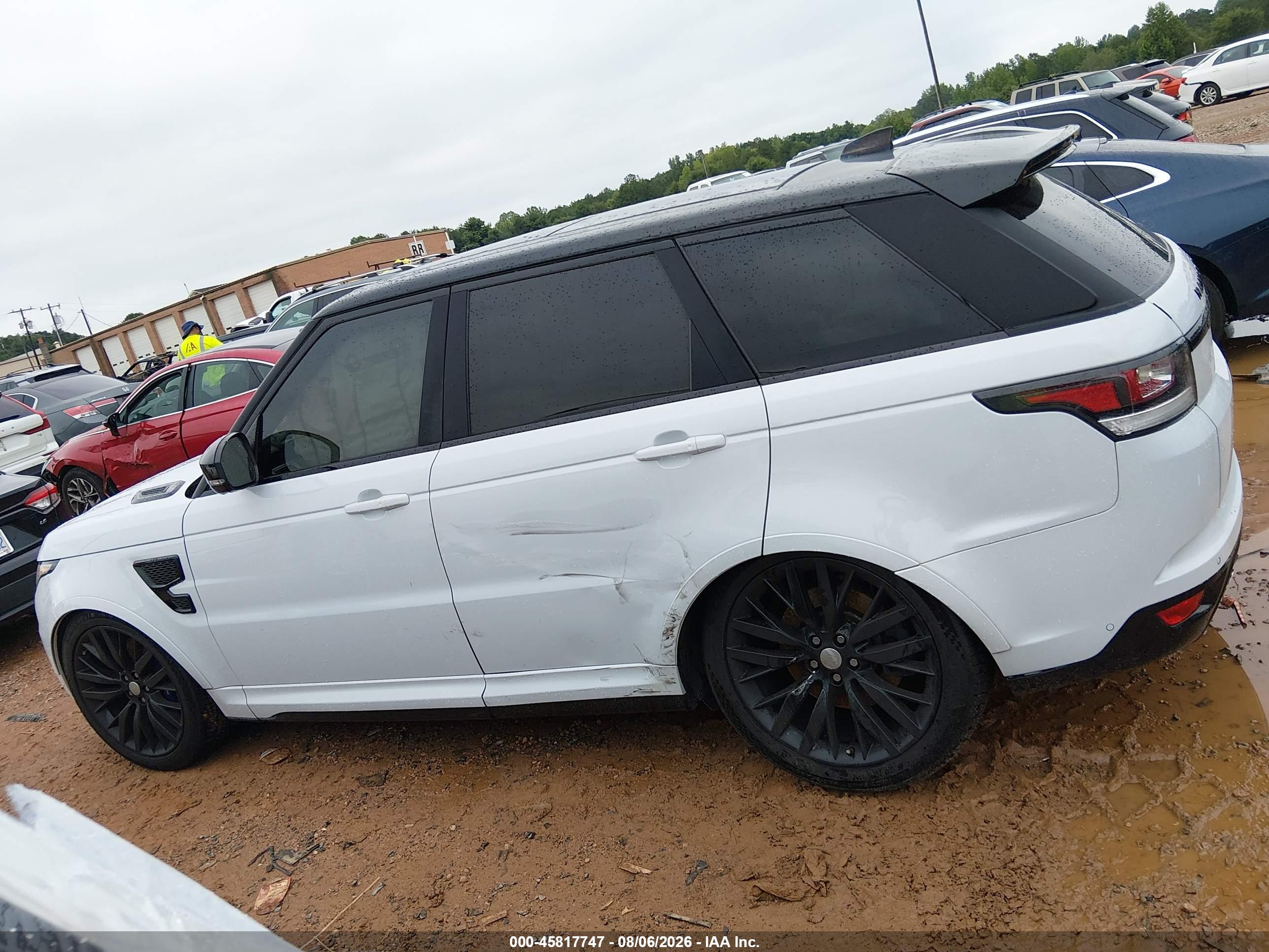 2017 LAND ROVER RANGE ROVER SPORT 5.0L V8 SUPERCHARGED SVR