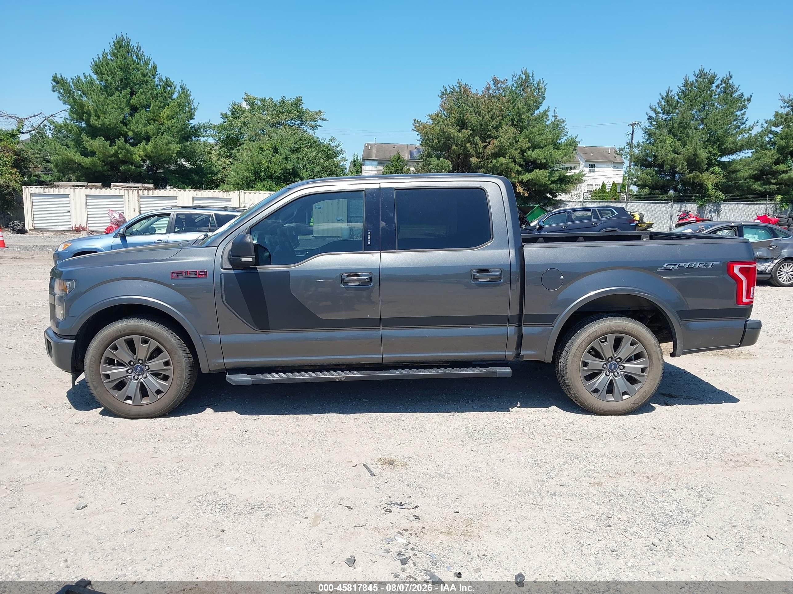 2017 FORD F-150 XLT