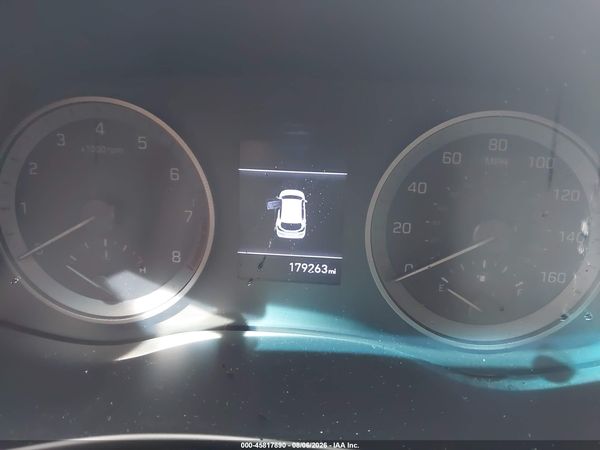 2021 HYUNDAI TUCSON SE — I7