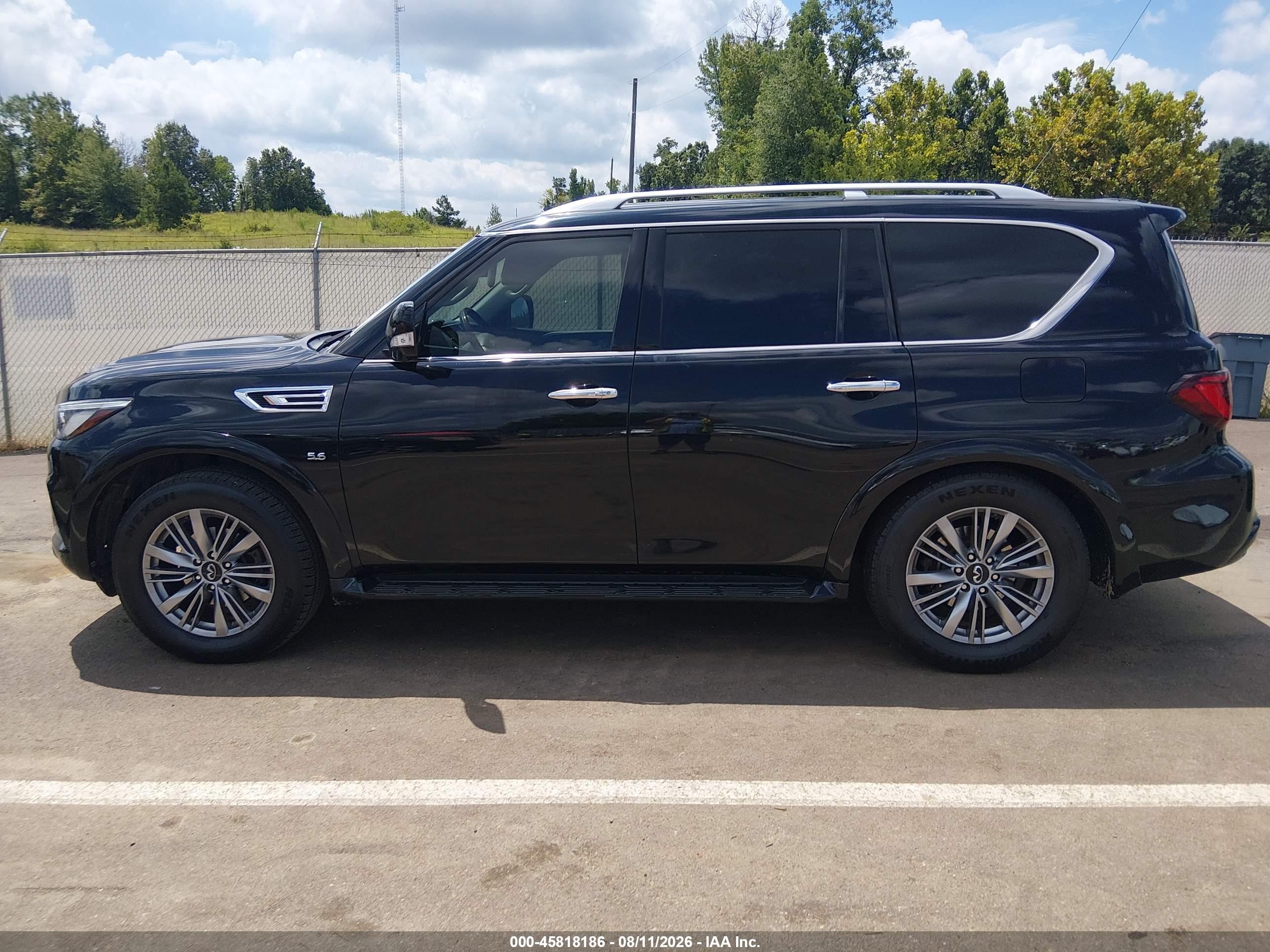 2019 INFINITI QX80 LUXE
