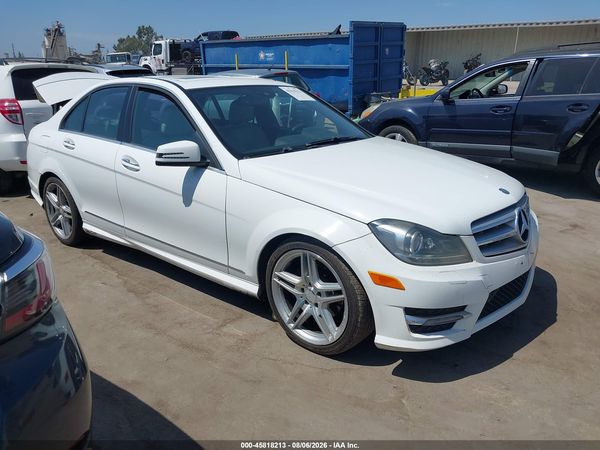2013 MERCEDES-BENZ C 250 SPORT