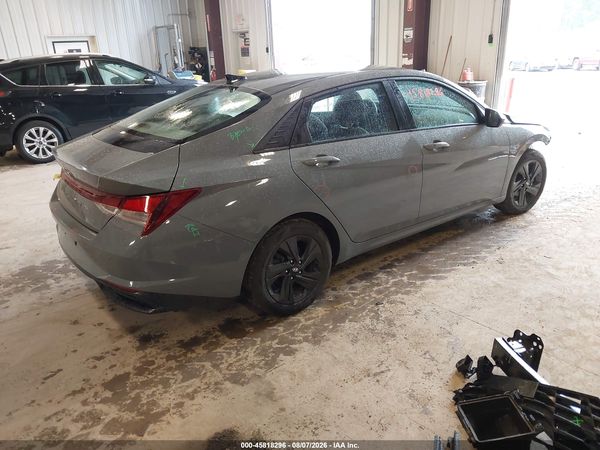 2022 HYUNDAI ELANTRA SEL
