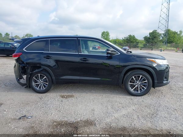 2017 TOYOTA HIGHLANDER XLE