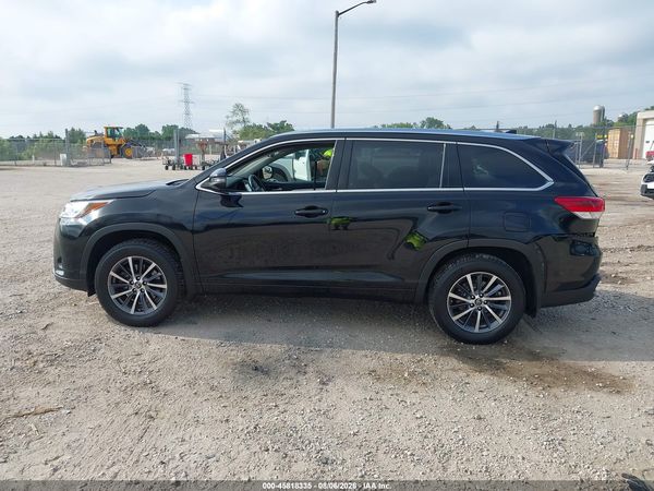2017 TOYOTA HIGHLANDER XLE