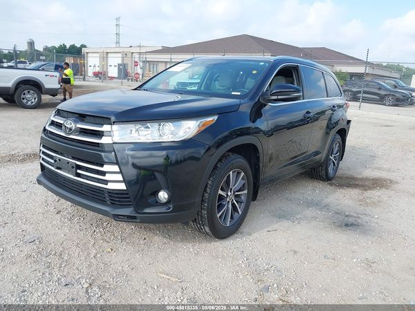2017 TOYOTA HIGHLANDER XLE