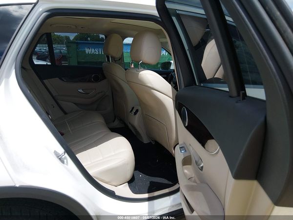 2017 MERCEDES-BENZ GLC 300 4MATIC