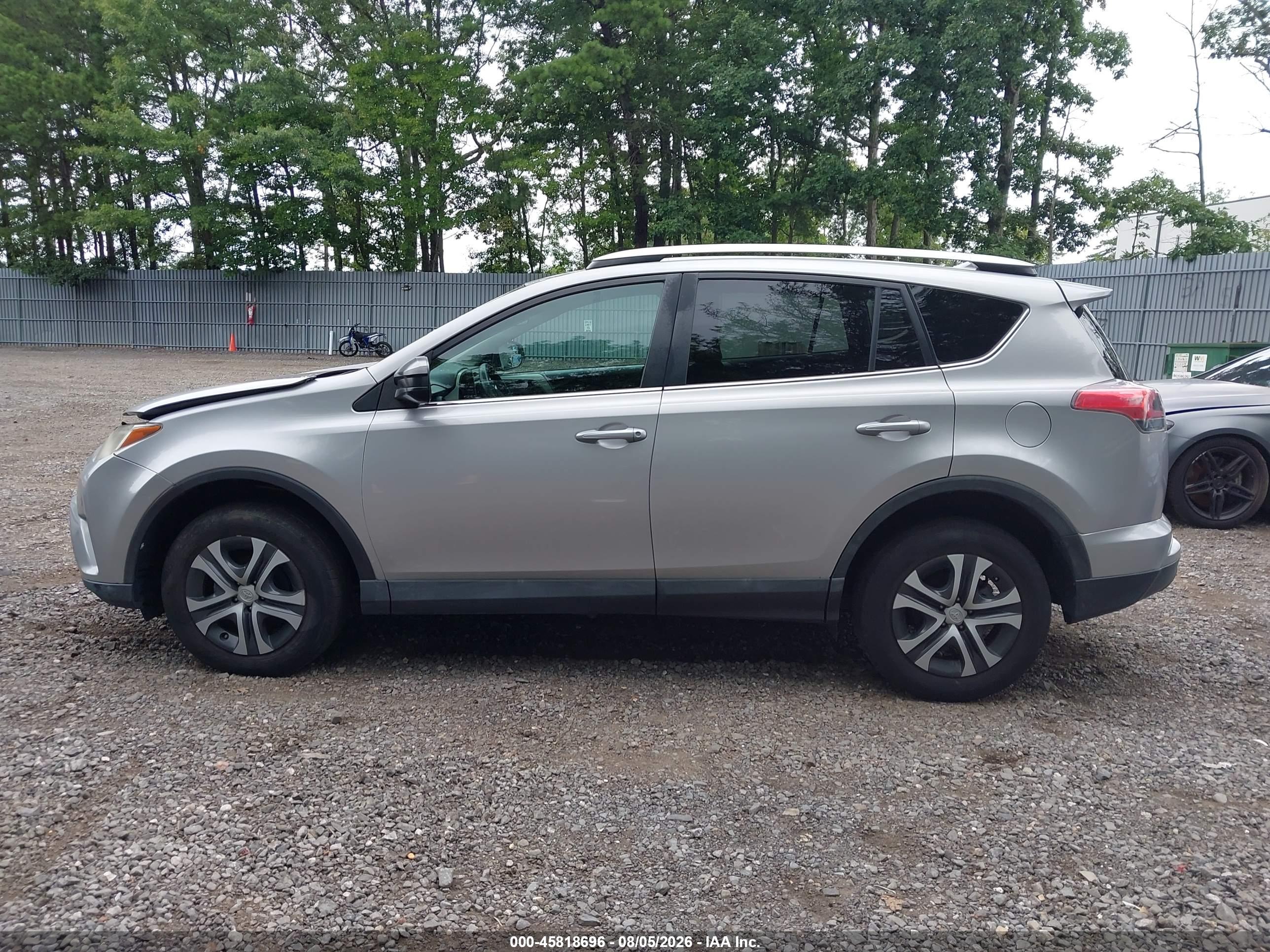 2016 TOYOTA RAV4 LE