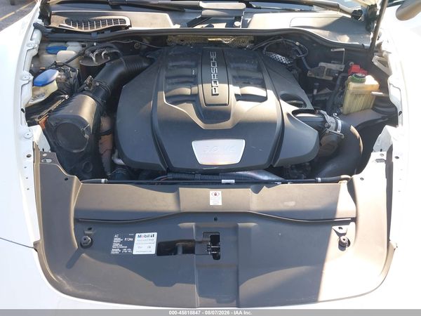 2014 PORSCHE CAYENNE